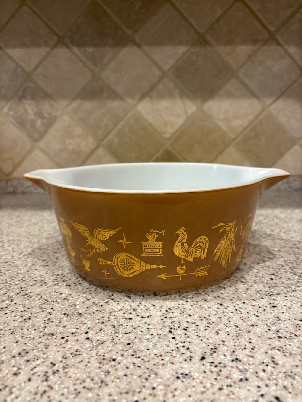 Vintage Pyrex Early American Cinderella serving bowl